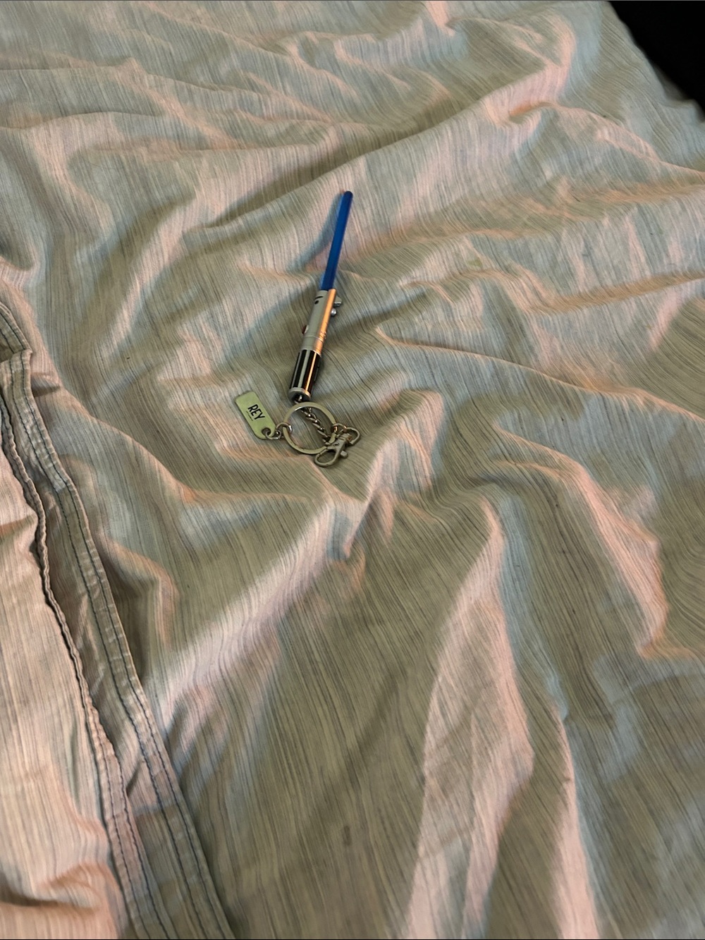 Disneyland Rey blue keychain lightsaber